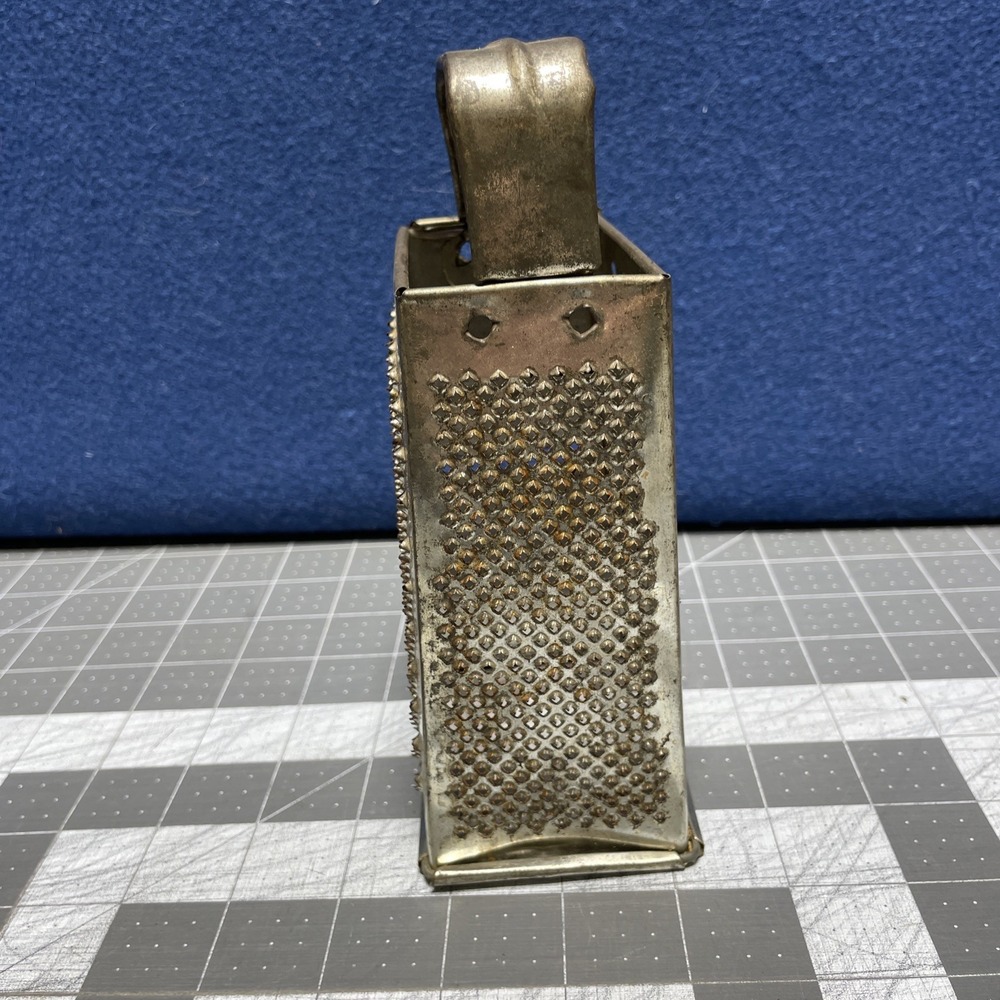 Box Cheese Grater Shredder Brite-Pride 4-Side Metal‎ Rustic Kitchen Decor - Picture 4 of 7